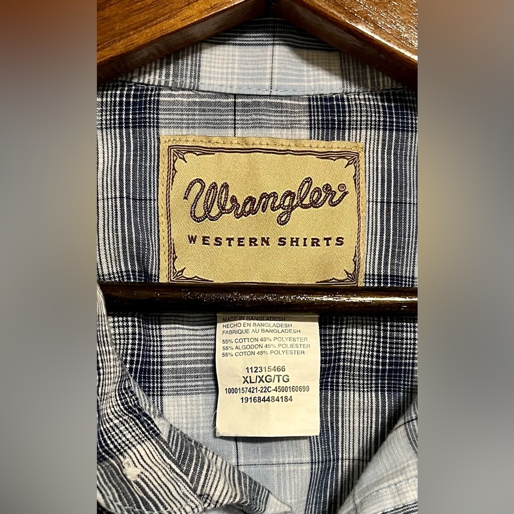 Men’s Wrangler Western Blue Plaid Snap Button Shirt - Picture 3 of 7